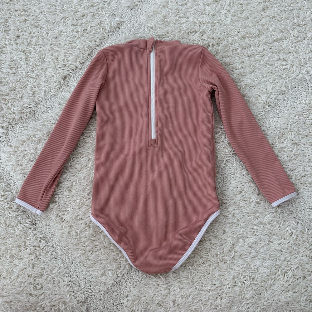 Ava & Oliver Rashguard - Picture 4 of 7